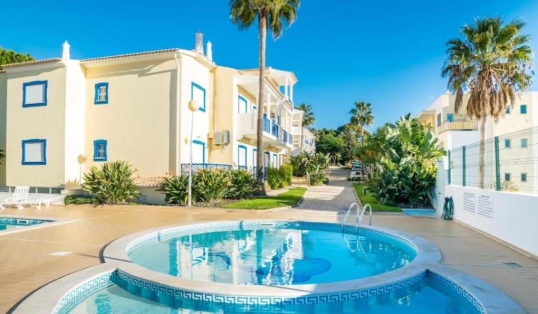 אלבופיירה Flamingo'S Apartment W/ 2 Swimming Pool מראה חיצוני תמונה
